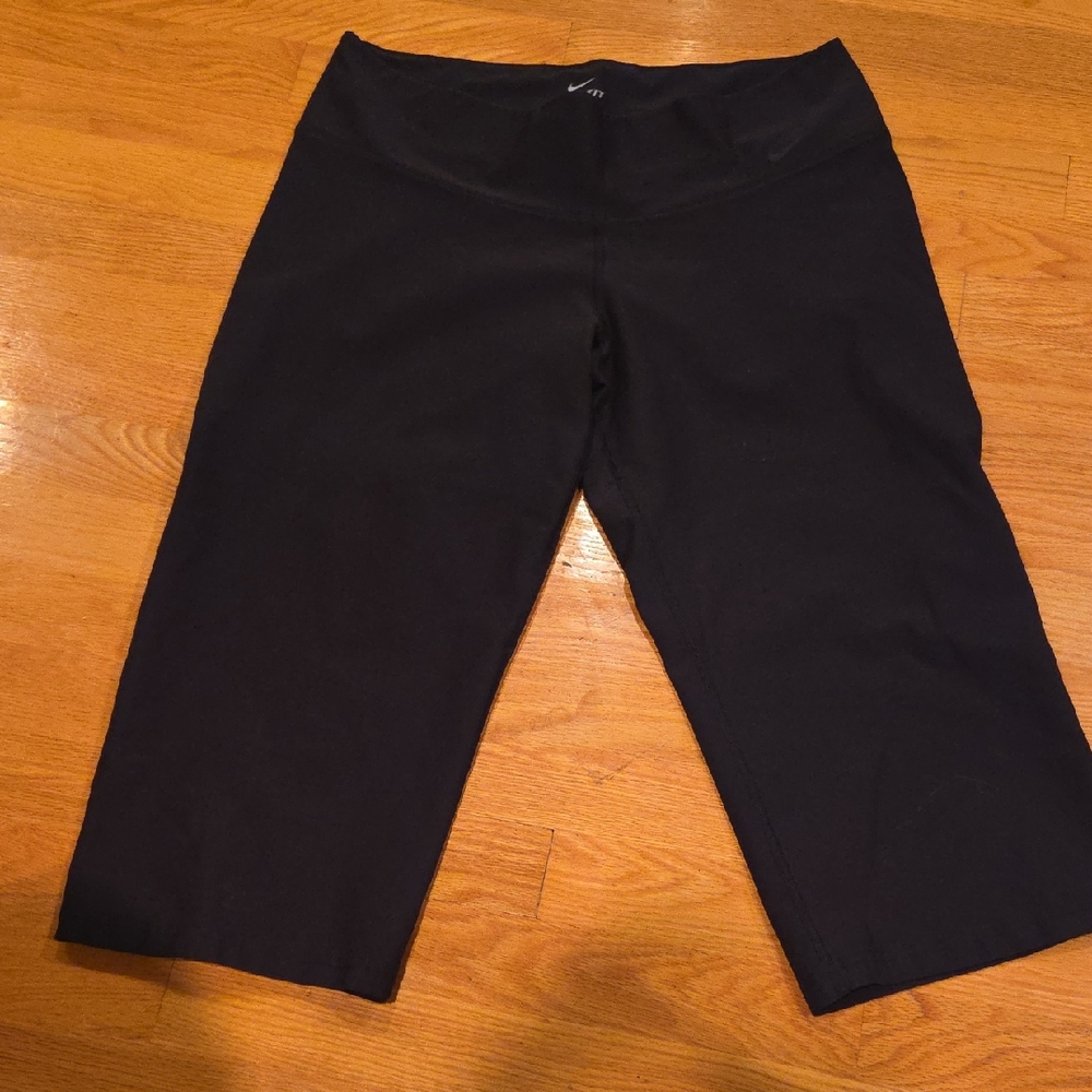 Women's Black Bermuda Shorts